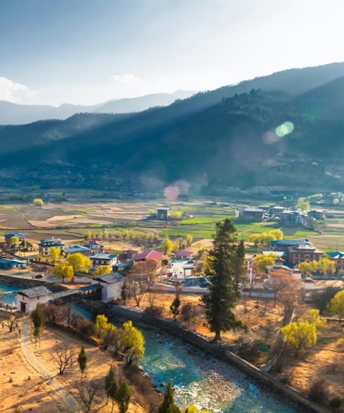 Renkli Festivaller  Nepal & Bhutan ( Nepal'de Holi ,Bhutan'da Tscheu Festivali)