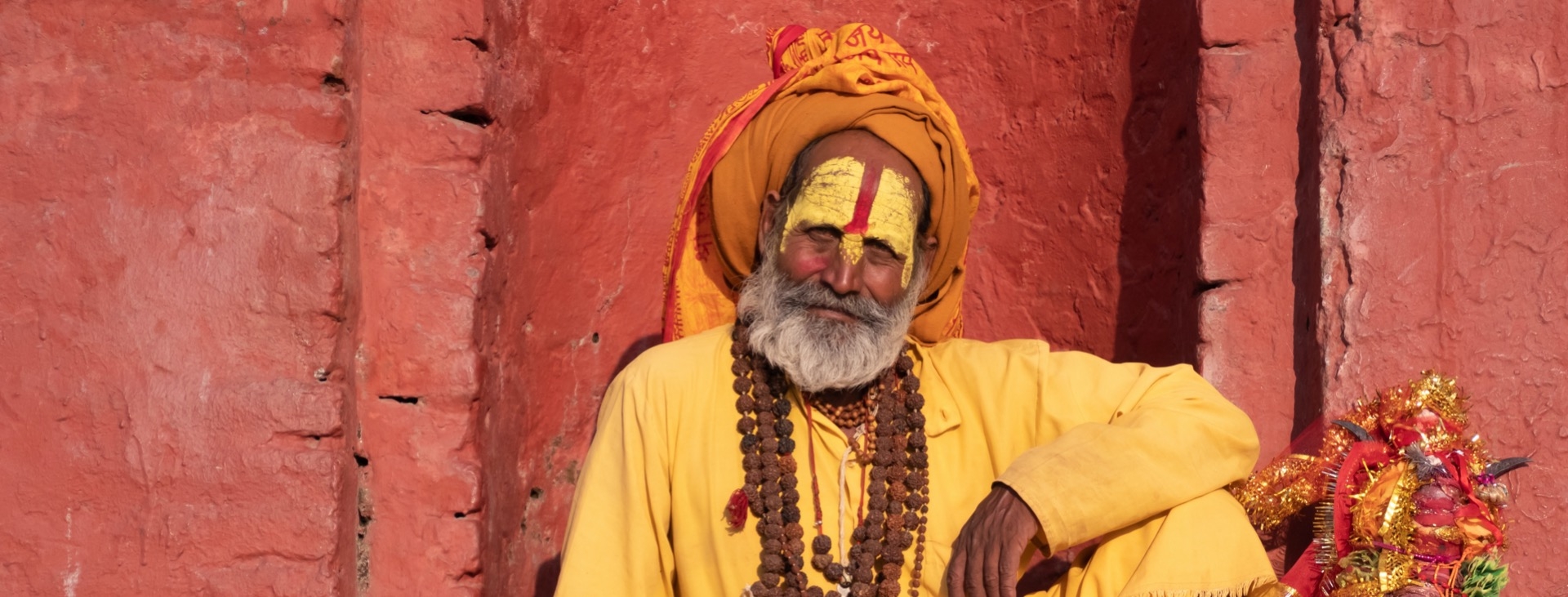 Renkli Festivaller  Nepal & Bhutan ( Nepal'de Holi ,Bhutan'da Tscheu Festivali)